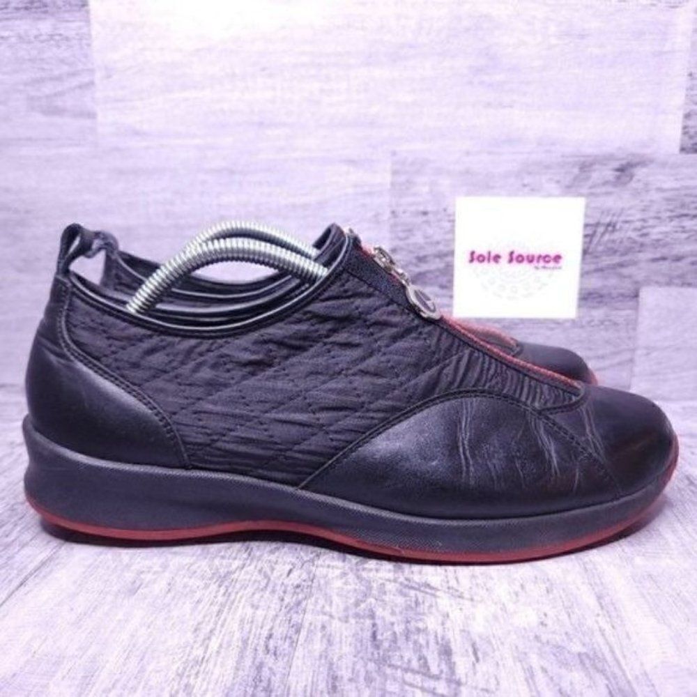 Equipt for Play OMG Quilted Nylon Golf Shoe Black Red Women's sz 10